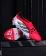PREDATOR BORN TO SCORE PACK – Image 2